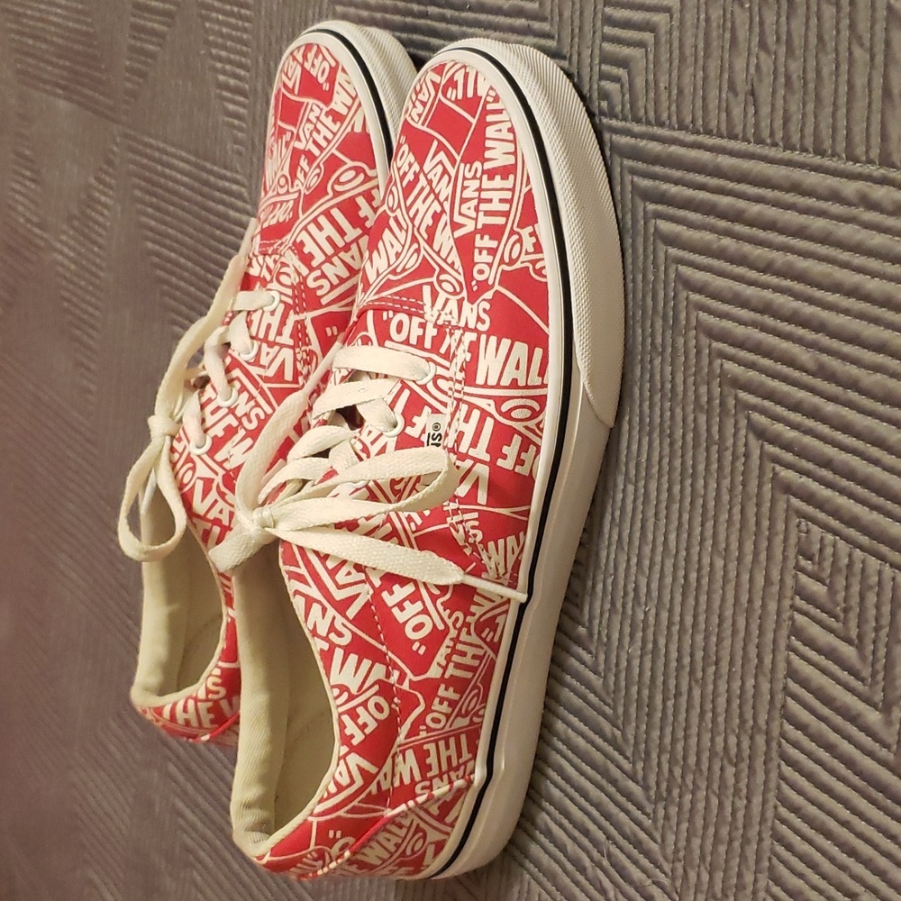 Vans size 7 white and red youth sneakers
